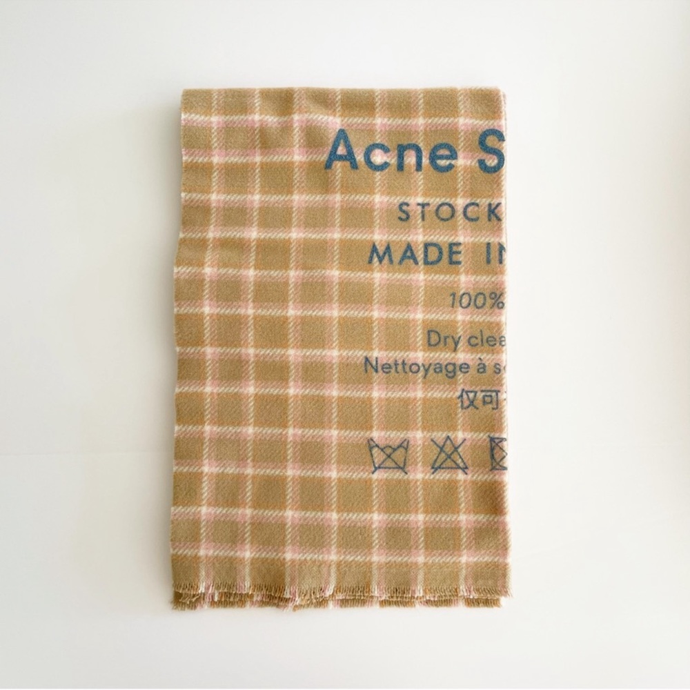 NWOT Acne Studios Cassiar Check Scarf